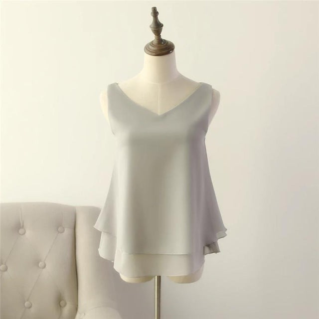 2019 Fashion Brand Women's blouse Summer sleeveless Chiffon shirt Solid  V-neck Casual blouse Plus Size 5XL Loose Female Top